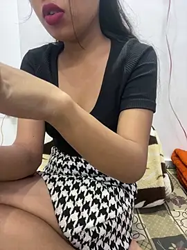 Triptii 0 online show from 12-14-25, 07:18