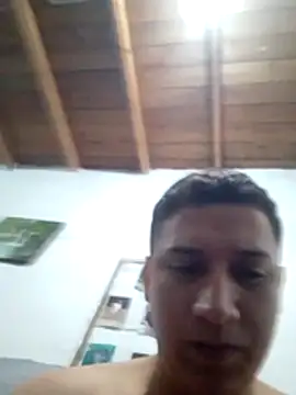 Alvarezz0202 online show from 06-02-26, 08:33