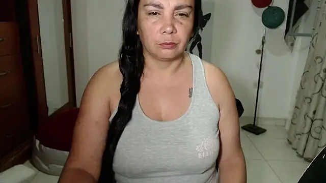 vivian-milf online show from 04-11-26, 01:32