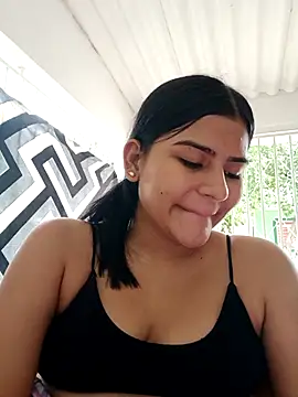 Snapshot of virgin_cunt chatting on 12-01-25, 12:32 virgin cunt online show from 12-01-25, 12:32