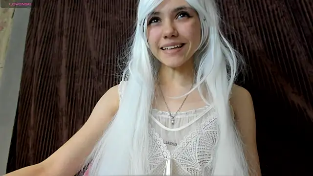 Snapshot of MissKotomissCat chatting on 11-29-25, 01:41 MissKotomissCat online show from 11-29-25, 01:41