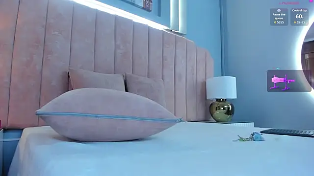 ninacrave  online show from 03-11-26, 02:50