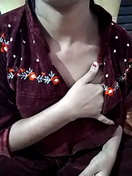 Snapshot of RASHMI_SHARMA9 chatting on 11-29-25, 06:00 RASHMI SHARMA9 online show from 11-29-25, 06:00