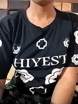 RASHMI SHARMA9 online show from 04-18-26, 05:28