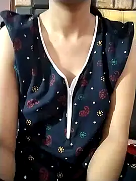 Snapshot of RASHMI_SHARMA9 chatting on 05-12-26, 05:43 RASHMI SHARMA9 online show from 05-12-26, 05:43