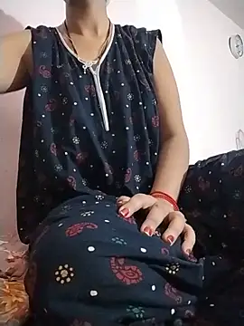 Snapshot of RASHMI_SHARMA9 chatting on 05-17-26, 02:57 RASHMI SHARMA9 online show from 05-17-26, 02:57