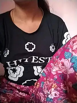Snapshot of RASHMI_SHARMA9 chatting on 05-19-26, 12:00 RASHMI SHARMA9 online show from 05-19-26, 12:00