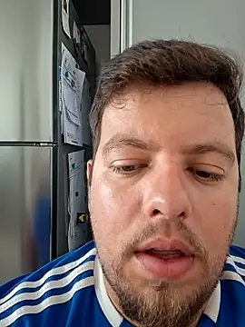 Snapshot of Leoon98 chatting on 02-16-26, 01:51 Leoon98 online show from 02-16-26, 01:51