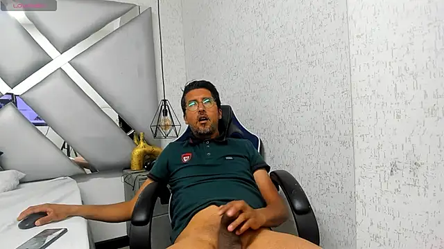 Snapshot of DANIDICK_VC chatting on 12-01-25, 12:21 DANIDICK VC online show from 12-01-25, 12:21