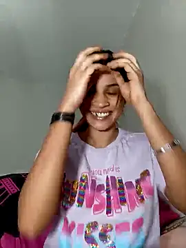 Snapshot of Miss-Perfection chatting on 04-27-26, 05:33 Miss-Perfection online show from 04-27-26, 05:33