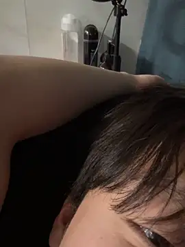 Snapshot of powq05 chatting on 02-28-26, 02:07 powq05 online show from 02-28-26, 02:07