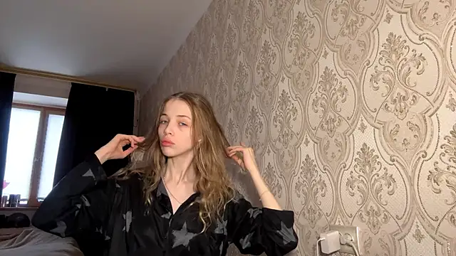 AshlyPalas online show from 11-28-25, 05:10