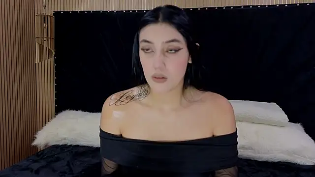 Venus Horney online show from 04-11-26, 02:49