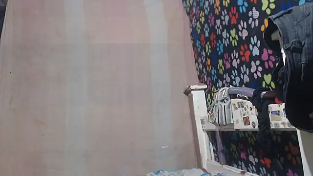 Snapshot of ELIZABET2- chatting on 06-25-26, 12:09 ELIZABET2- online show from 06-25-26, 12:09