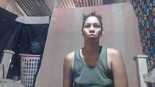 Snapshot of ELIZABET2- chatting on 06-27-26, 12:33 ELIZABET2- online show from 06-27-26, 12:33