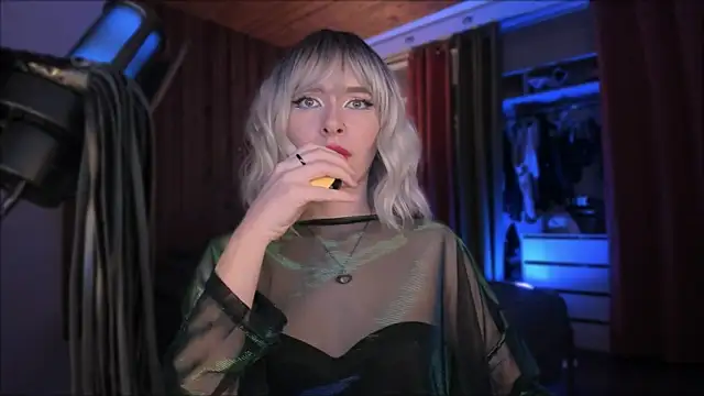 Mistress Iris online show from 12-15-25, 10:47