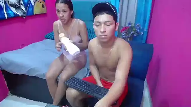 Snapshot of twinks_fuck chatting on 12-13-25, 10:15 twinks fuck online show from 12-13-25, 10:15