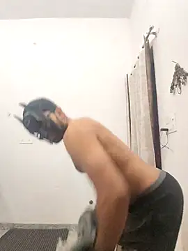 Amit22122 online show from 04-21-26, 01:42