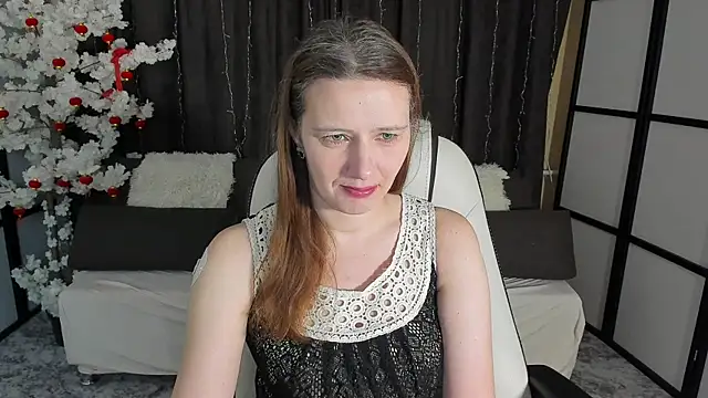 Snapshot of KathrineMeyer chatting on 01-11-26, 02:05 KathrineMeyer online show from 01-11-26, 02:05