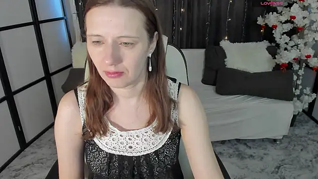 Snapshot of KathrineMeyer chatting on 02-25-26, 02:10 KathrineMeyer online show from 02-25-26, 02:10