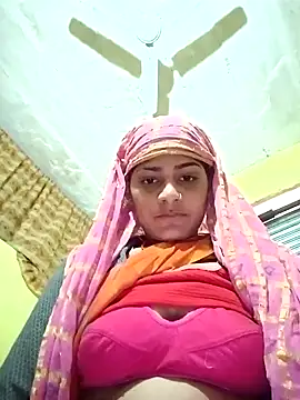 Snapshot of Janki_cute chatting on 04-10-26, 09:58 Janki cute online show from 04-10-26, 09:58