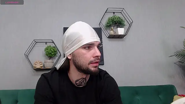 KaneHunter online show from 04-14-26, 03:51