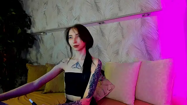 Ellen Hops online show from 04-19-26, 08:57