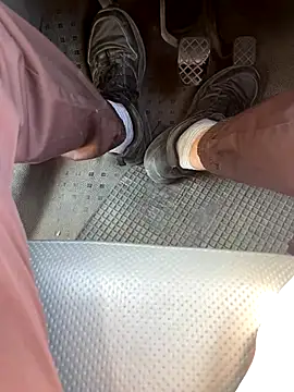 Snapshot of ratemydickbabe chatting on 11-27-25, 11:01 ratemydickbabe online show from 11-27-25, 11:01