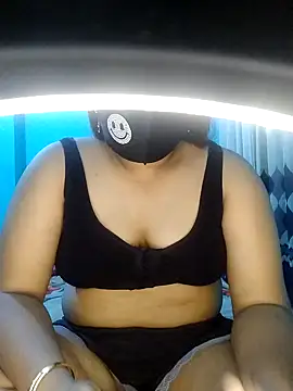 Snapshot of priya2098 chatting on 08-05-26, 06:11 priya2098 online show from 08-05-26, 06:11