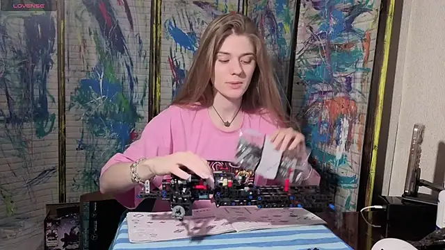 Adell Love online show from 05-26-26, 06:59