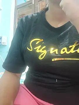 Snapshot of INDIAN_123_X chatting on 12-05-25, 03:41 INDIAN 123 X online show from 12-05-25, 03:41