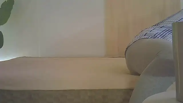 Snapshot of kyono-iyashi chatting on 04-25-26, 02:47 kyono-iyashi online show from 04-25-26, 02:47
