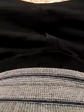 Snapshot of erdestruttor18 chatting on 12-18-25, 07:09 erdestruttor18 online show from 12-18-25, 07:09