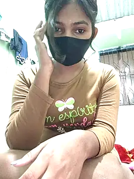 Snapshot of Hot-Bidhika chatting on 12-18-25, 04:24 Hot-Bidhika online show from 12-18-25, 04:24