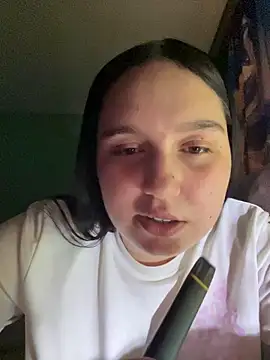 Snapshot of SweetLipssss chatting on 12-18-25, 12:49 SweetLipssss online show from 12-18-25, 12:49