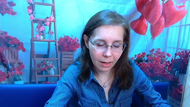 Snapshot of DaisyEdit chatting on 05-03-26, 05:35 DaisyEdit online show from 05-03-26, 05:35