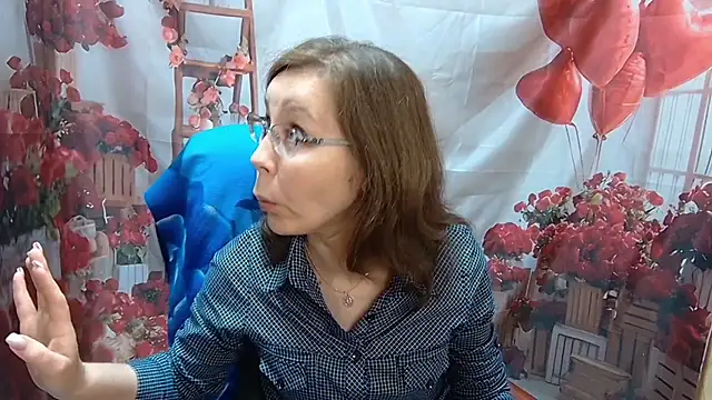 Snapshot of DaisyEdit chatting on 05-30-26, 05:48 DaisyEdit online show from 05-30-26, 05:48