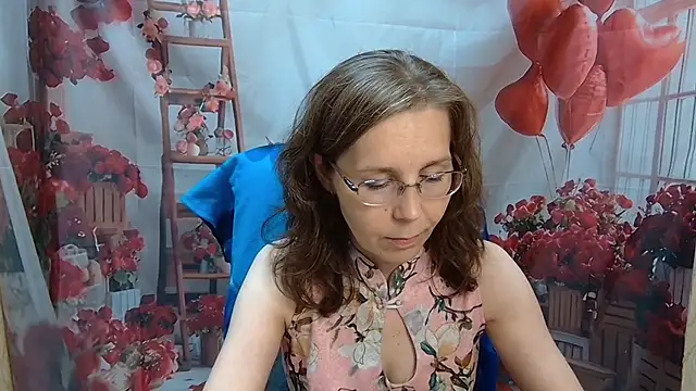 Snapshot of DaisyEdit chatting on 07-13-26, 11:35 DaisyEdit online show from 07-13-26, 11:35