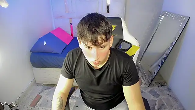 d moneyy  online show from 12-23-25, 03:26