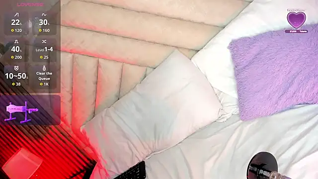 Nikkitaevnas online show from 12-15-25, 06:06