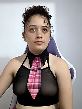 Snapshot of Alana_444 chatting on 12-04-25, 03:49 Alana 444 online show from 12-04-25, 03:49