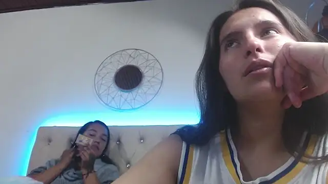 Snapshot of sharon_and_sharit chatting on 12-16-25, 02:27 sharon and sharit online show from 12-16-25, 02:27