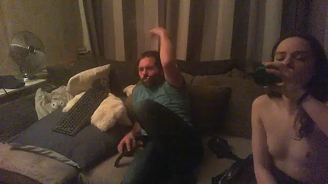 Snapshot of Denisxsxs chatting on 02-13-26, 06:48 Denisxsxs online show from 02-13-26, 06:48