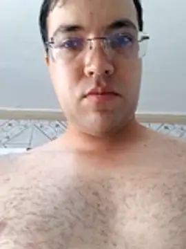 Snapshot of Silvakkfitk chatting on 12-01-25, 11:37 Silvakkfitk online show from 12-01-25, 11:37