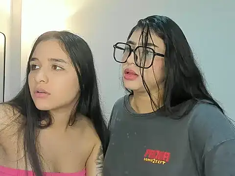 Snapshot of ROUS_SWEET_ chatting on 12-02-25, 01:55 ROUS SWEET online show from 12-02-25, 01:55