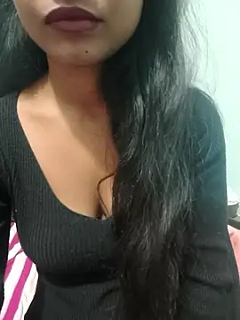 Snapshot of Zoyaa-Zubair chatting on 01-08-26, 08:27 Zoyaa-Zubair online show from 01-08-26, 08:27