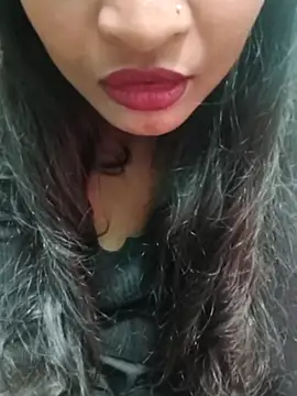 Snapshot of Zoyaa-Zubair chatting on 01-08-26, 08:33 Zoyaa-Zubair online show from 01-08-26, 08:33