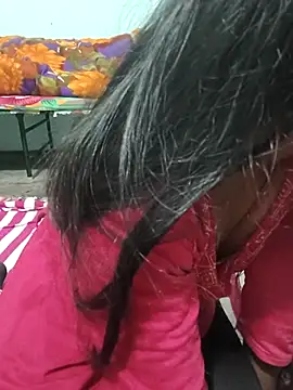 Snapshot of Zoyaa-Zubair chatting on 01-12-26, 08:03 Zoyaa-Zubair online show from 01-12-26, 08:03