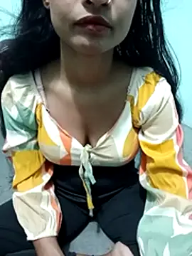 Zoyaa-Zubair online show from 05-08-26, 07:08
