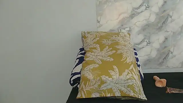 SexyZuluBarbie online show from 06-02-26, 10:39